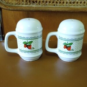 Vintage Interpur Ceramic Salt & Pepper Shakers w/ Handles. Strawberry & Floral
